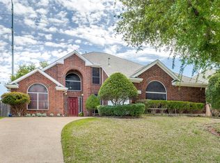 7110 Woodsprings Dr, Garland, TX 75044