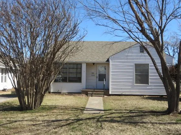 1125 S 20th St, Chickasha, OK 73018