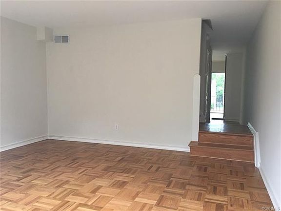 2nd image of 5900 Patterson Ave #U20