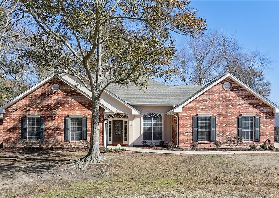 1st image of 3 Magnolia Ridge Ct