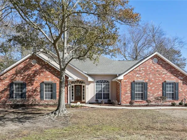 3 Magnolia Ridge Ct, Mandeville, LA 70448