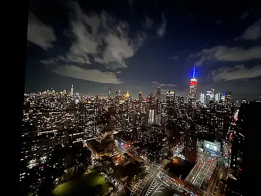 Rented by R New York | media 25