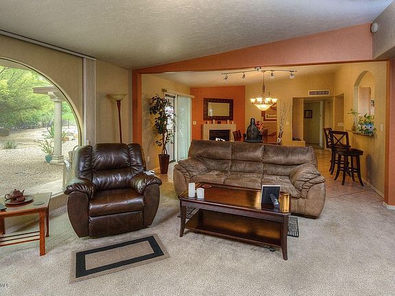 4th image of 8240 N Firethorn Ave