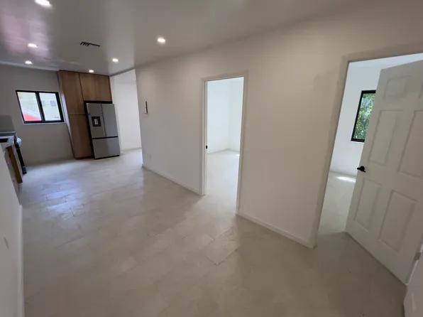 418 NW 9th Ave, Miami, FL