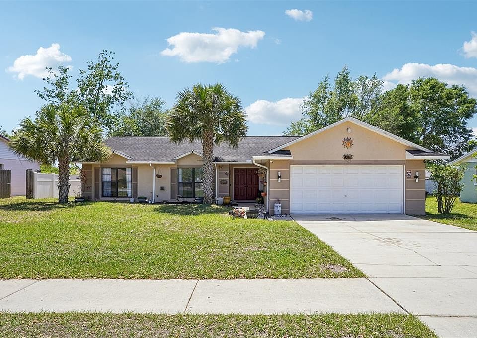 1st image of 236 MARION OAKS LANE