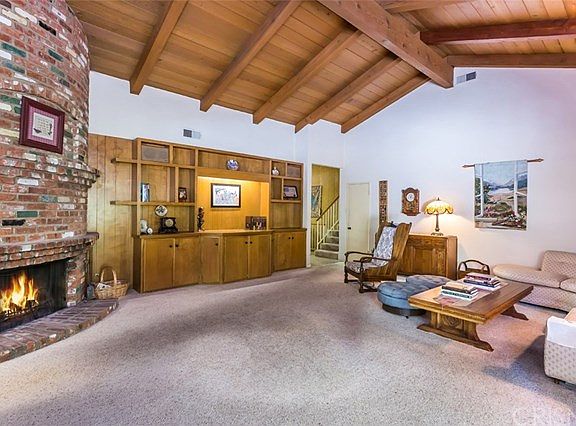 3rd image of 618 Haverkamp Dr