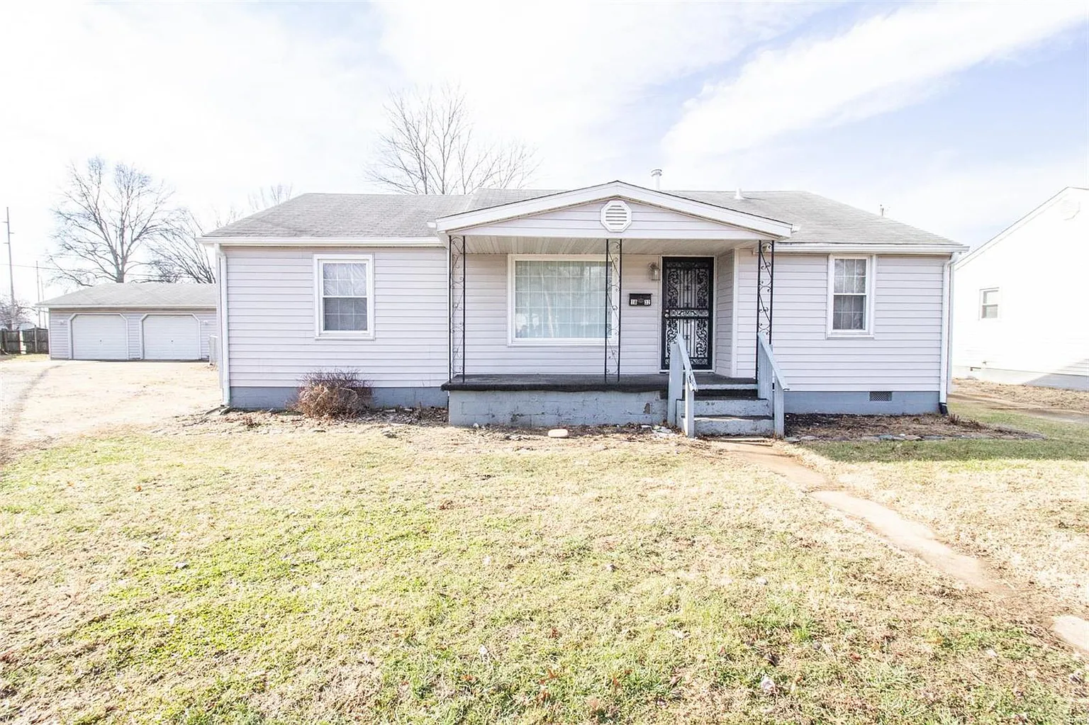 1832 Ferguson Ave photo 1