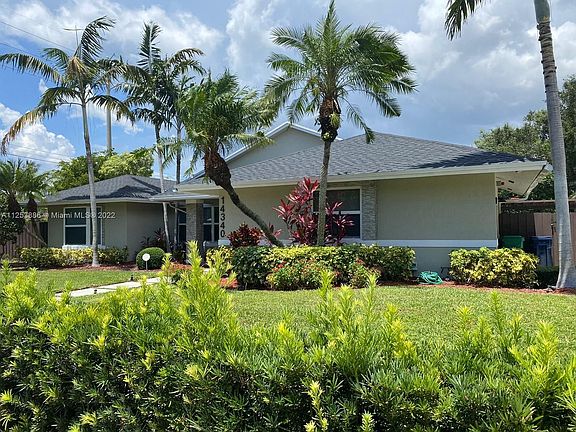 5th image of 14340 SW 82nd Ave