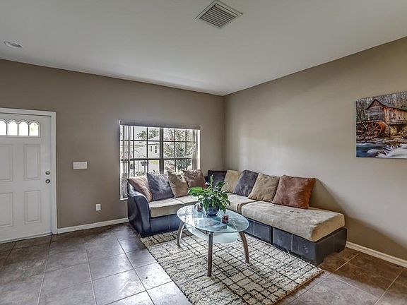 4th image of 33428 Terragona Dr