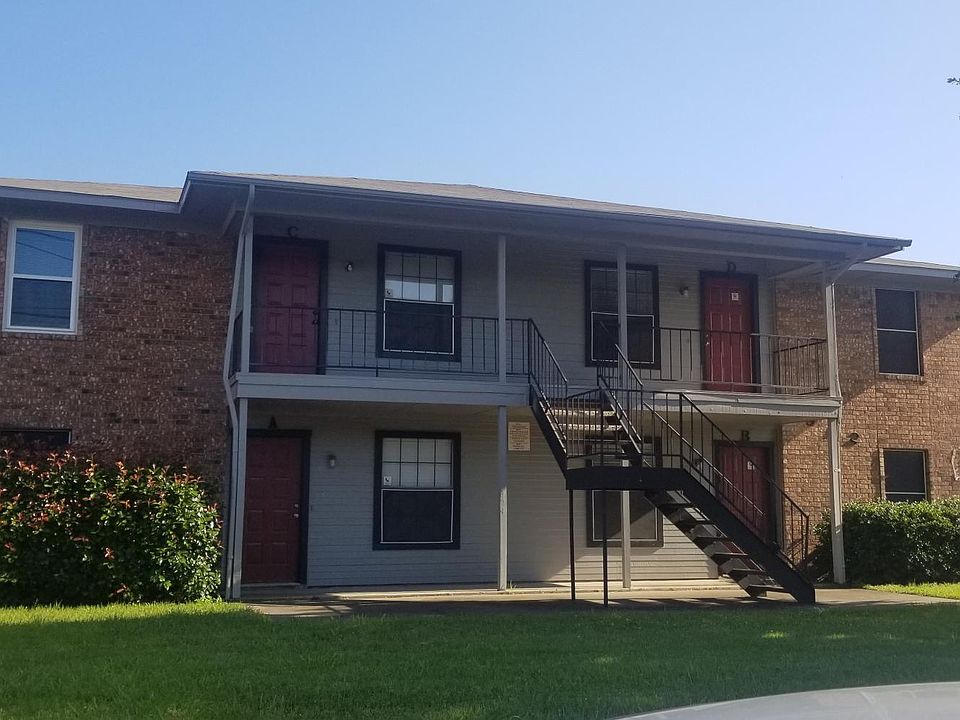 1st image of 912 E 3rd St APT C