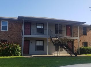 912 E 3rd St APT C, Irving, TX 75060
