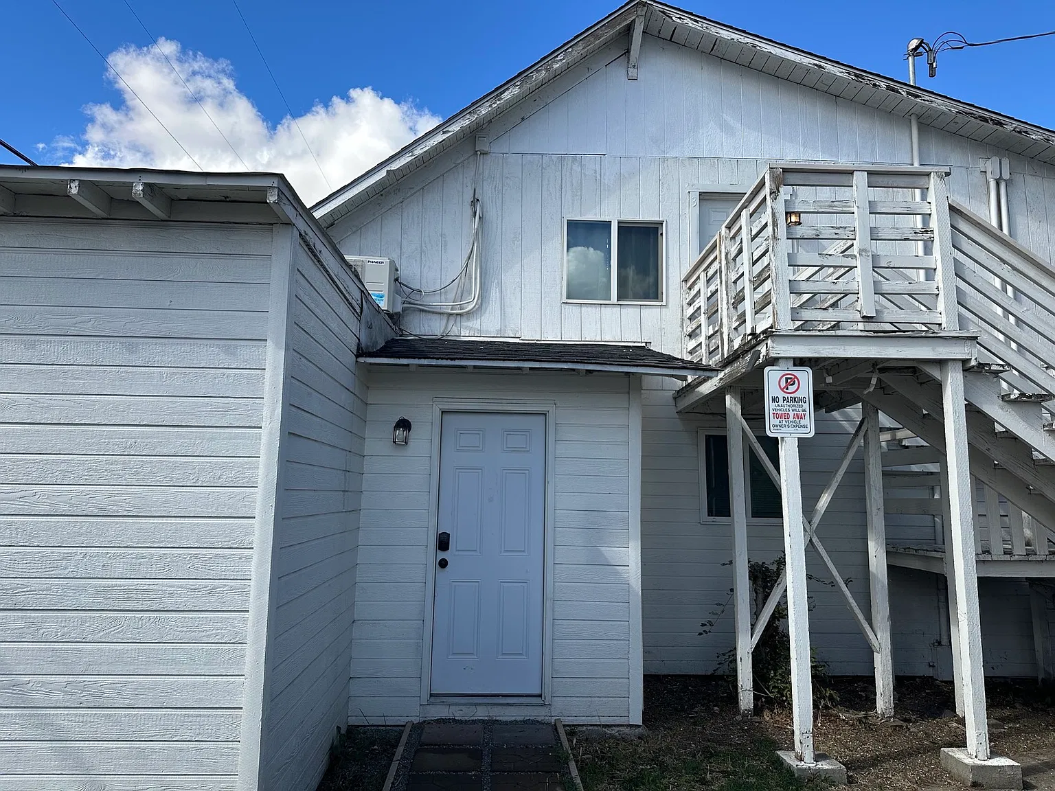 2 bed, 900 sqft, $1,450 — Photo 2