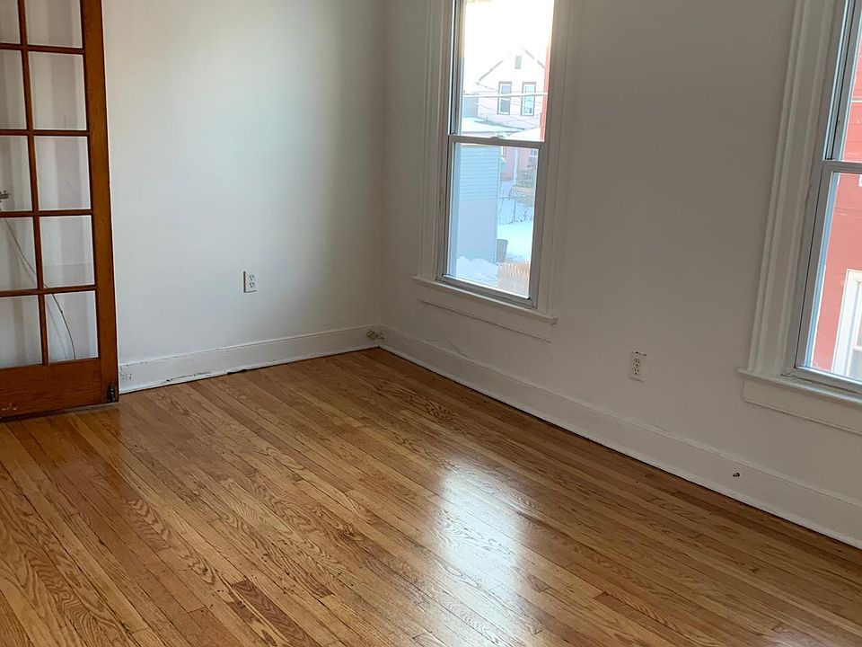 2nd image of 10 106th St #1