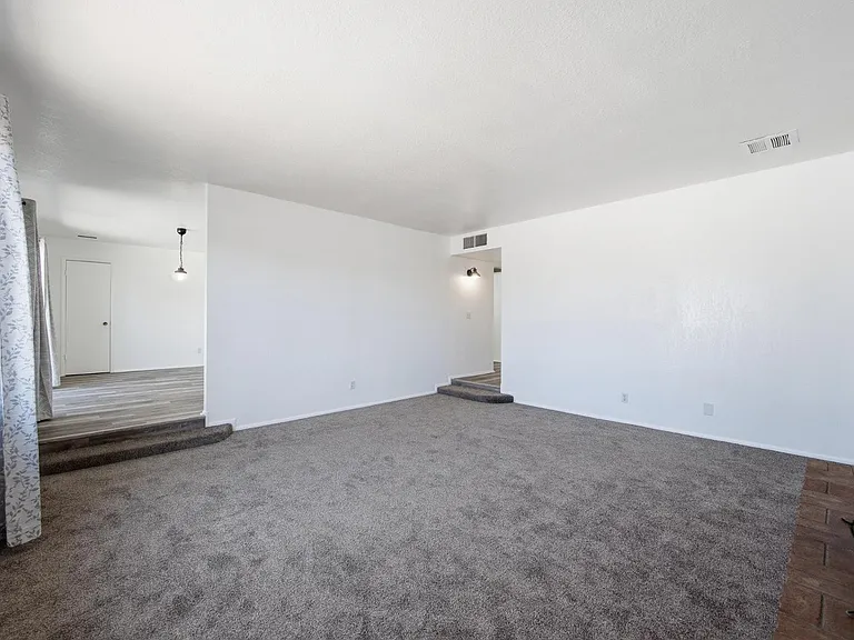 124 E Minton Dr — Photo 24