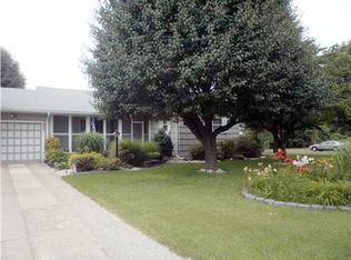 1097 Bordentown Ave, Parlin, NJ 08859