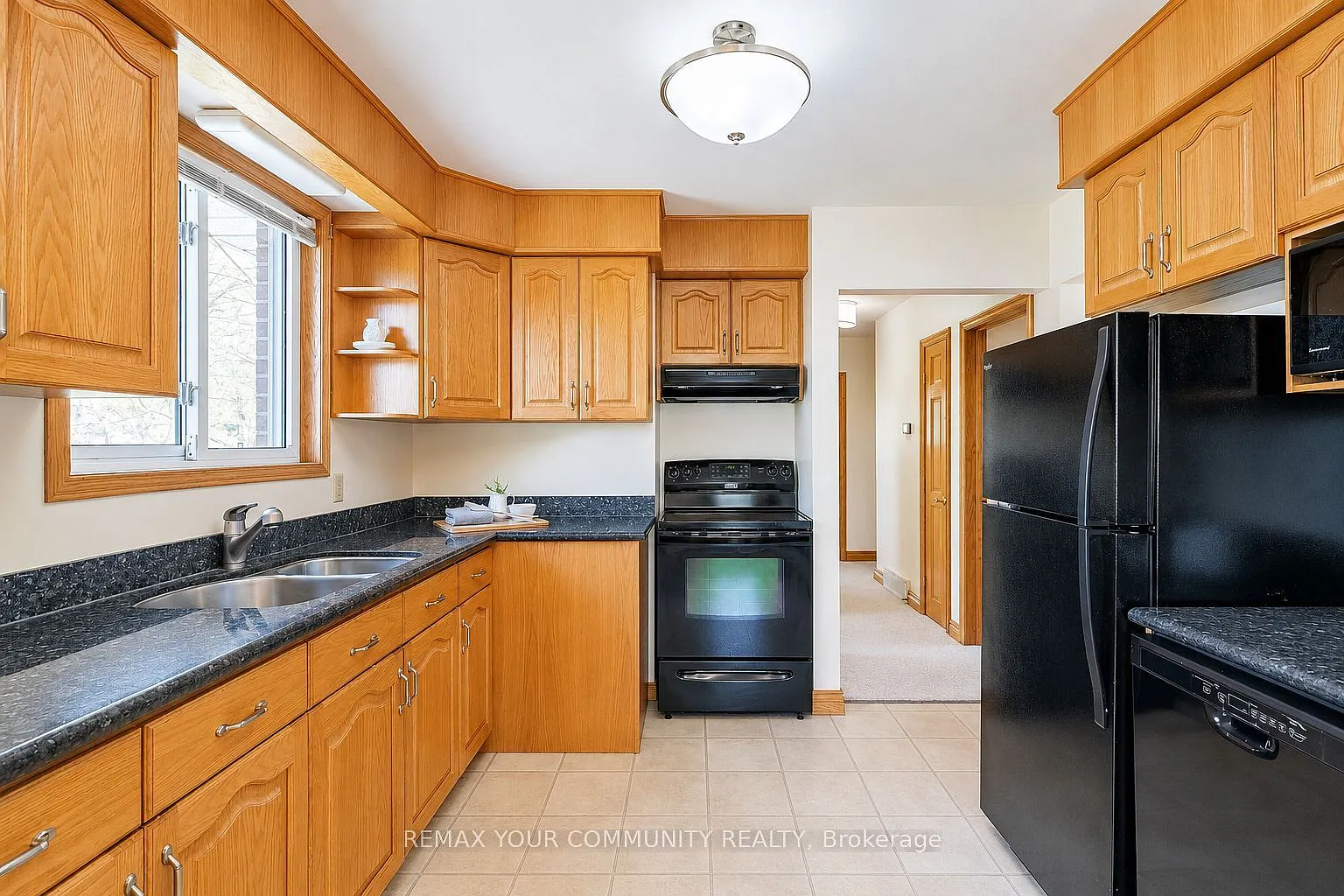 3 bed, $2,250 — Photo 3