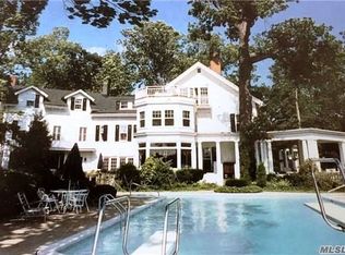 167 E Shore Rd, Halesite, NY 11743