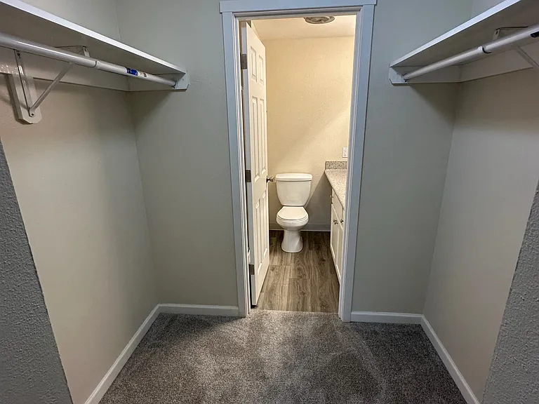 Evanbrook Apartments — Photo 60
