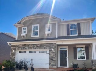 9 Sweetgrass St, Central, SC 29630