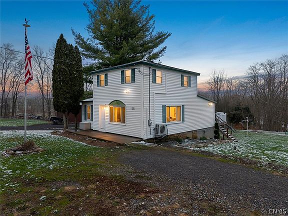 3rd image of 10106 Jordan Rd