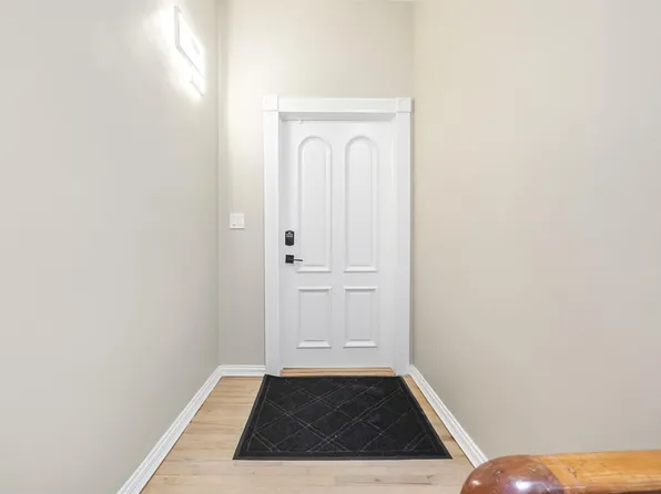 47 Carlton Avenue image 19 of 21