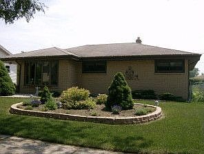 1st image of 2939 E Allison Ave