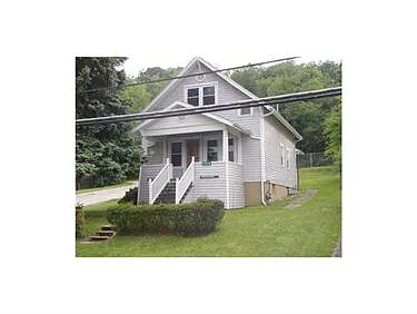 1678 Fawcett Ave photo 1