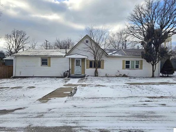 525 S 3rd St, Eagle, NE 68347