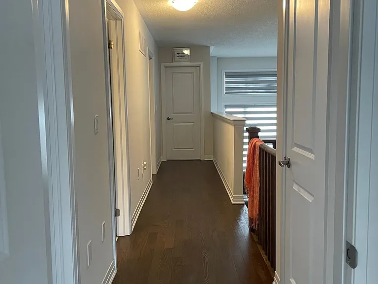 86 Gibson St — Photo 8