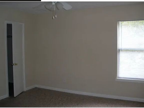 5th image of 3173 Dove Ct #B