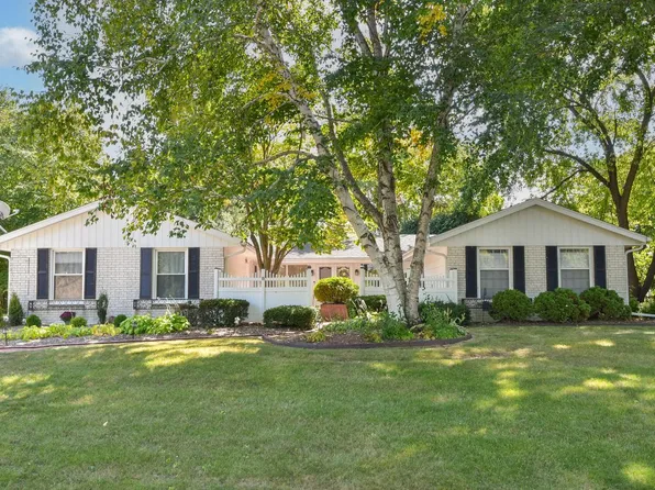 21965 Valiant DRIVE WEST West, Brookfield, WI 53045