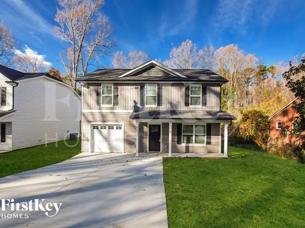 6631 Rockwell Blvd W, Charlotte, NC 28269