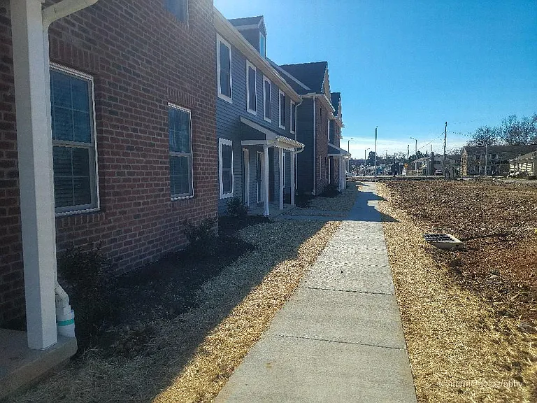 2 Skip Ln — Photo 17