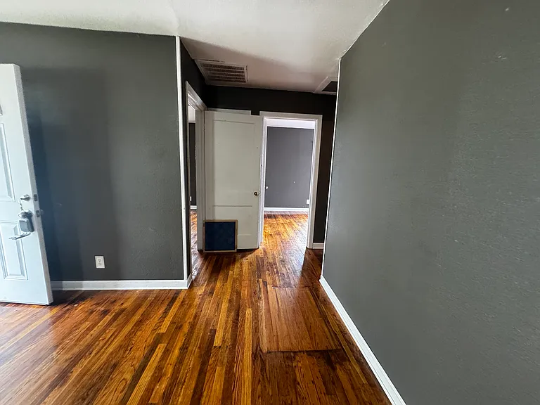 4212 S Van Buren St — Photo 2