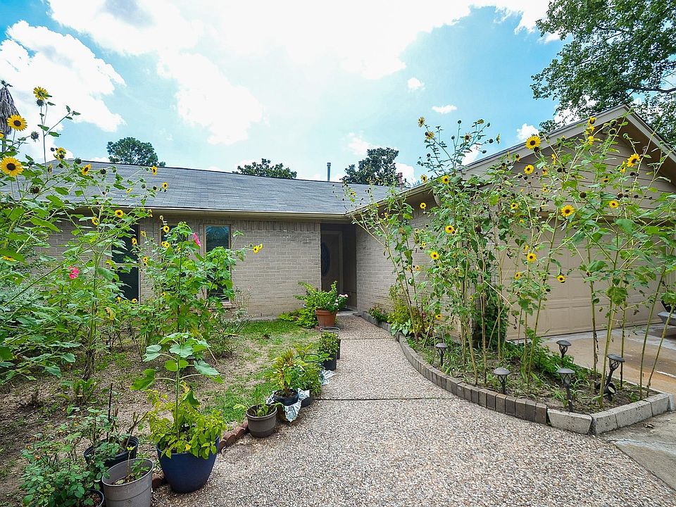 1st image of 7014 Zapata Dr