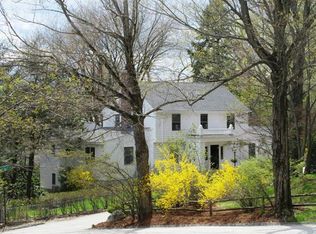 10 Mount Hope Ter, Worcester, MA 01602