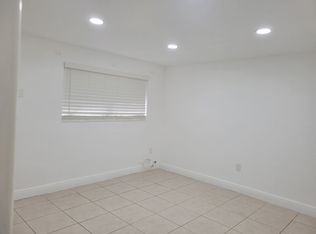 3901 SW 112th Ave APT 50, Miami, FL 33165