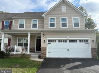 210 Felix Dr, Newark, DE 19713