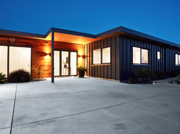 153 Nob Hill Ln, Ventura, CA 93003