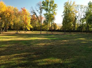 200-298 N Maple St, Mount Auburn, IL 62547