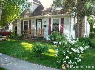 1214 Irwin Ave, De Pere, WI 54115