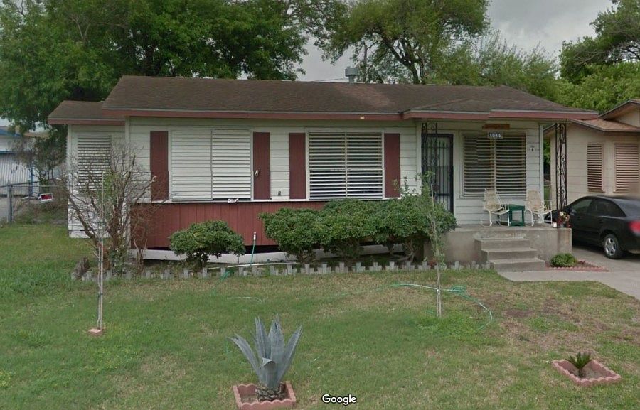 2nd image of 1045 Vernon Dr