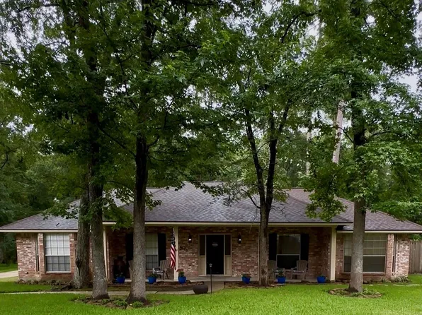97 Panorama Dr, Conroe, TX 77304