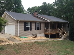 46 Eades Dr, Commerce, GA 30529