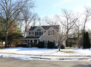105 Alpine Trl, Plantsville, CT 06479