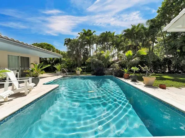 16515 Dunoon Ct, Miami Lakes, FL 33014