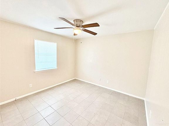 4th image of 3616 Harvey St W APT 6