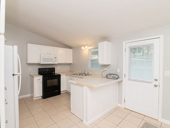 5th image of 1807 Sherrick Ct APT A