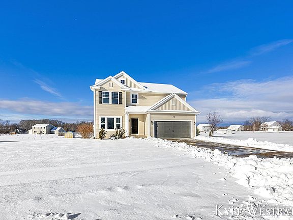 2nd image of 4393 Wood Way Ct NE
