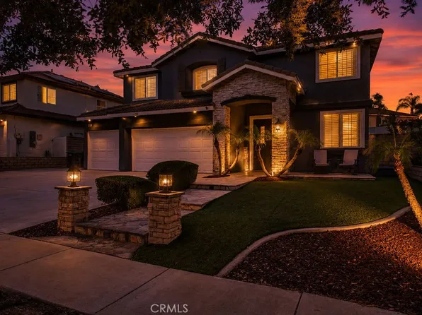 959 Hemingway Dr, Corona, CA 92878
